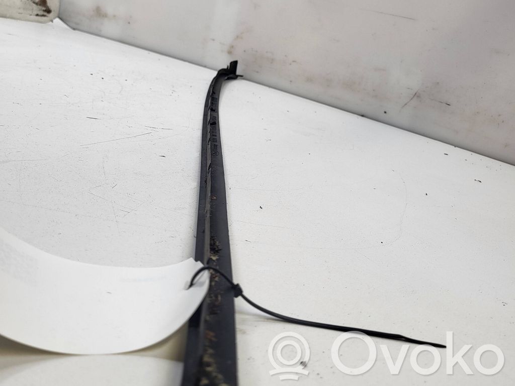 Ford Mondeo MK IV Rivestimento parabrezza
