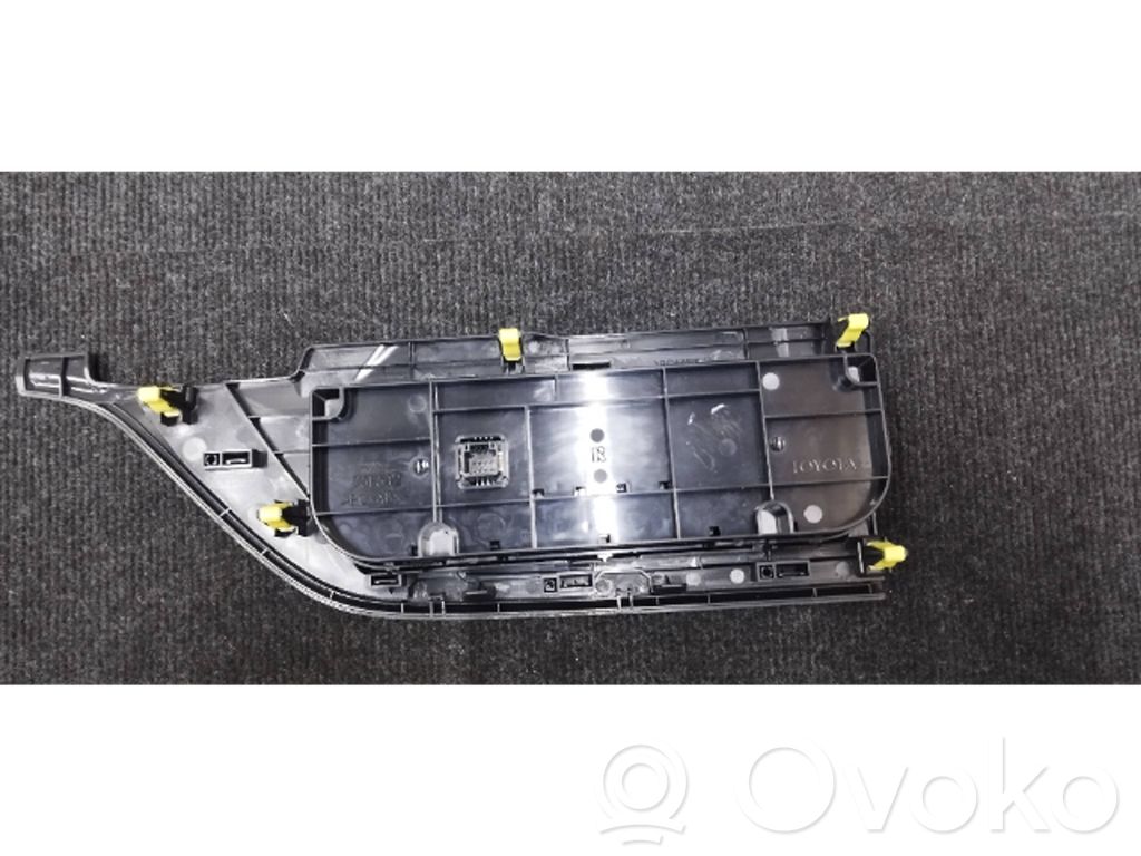 Toyota Auris E180 Panel klimatyzacji 