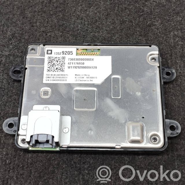 Opel Insignia B Wireless charging module 