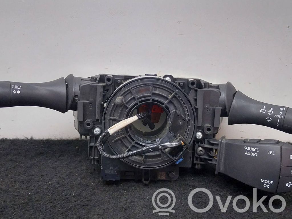 Renault Megane IV Wiper turn signal indicator stalk/switch 