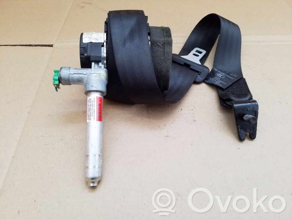 Volvo C30 Cinturón trasero 