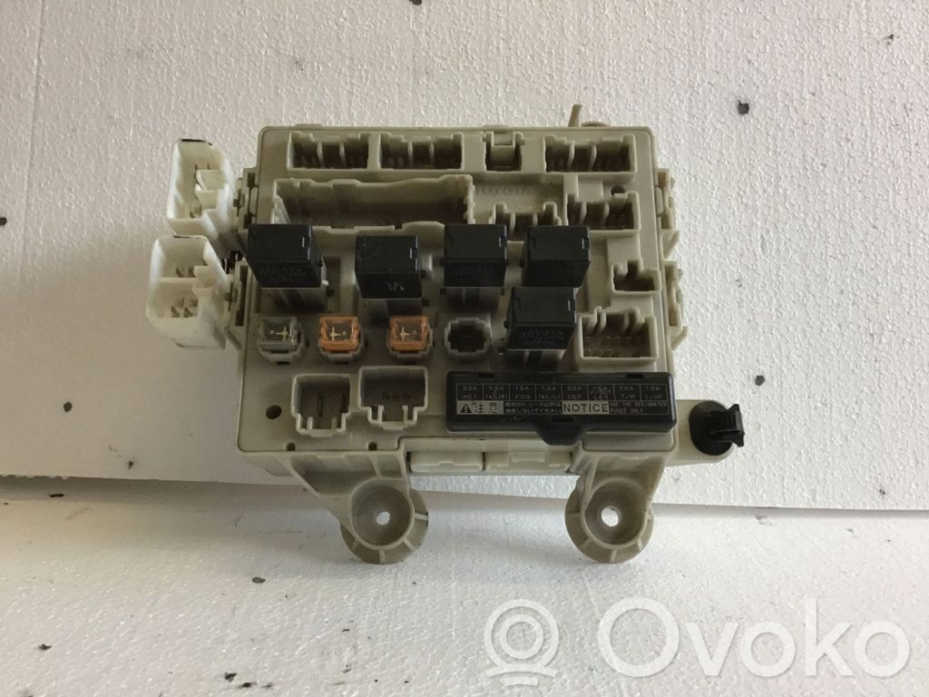 Toyota Previa (XR30, XR40) II Módulo de fusible 