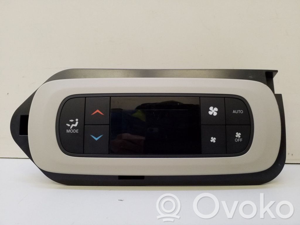 Chrysler Pacifica Climate control unit 