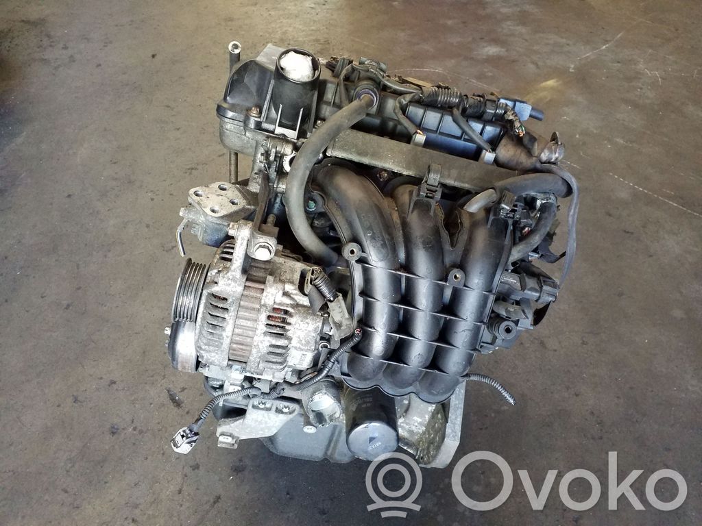 Mitsubishi Colt Двигатель 