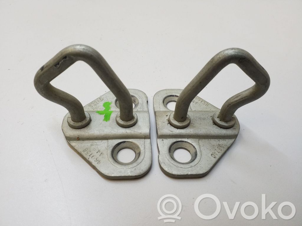 Jeep Cherokee Front door lock loop/hook striker 