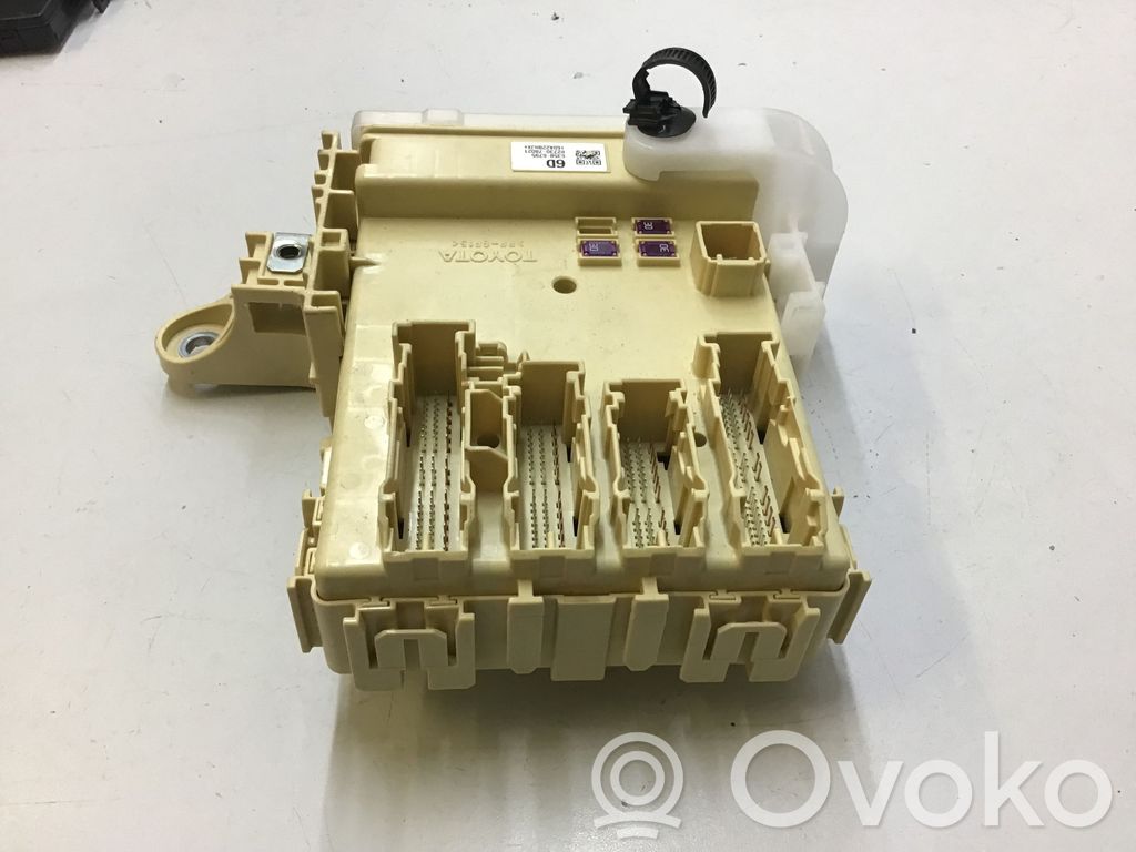 Lexus NX Módulo de fusible 