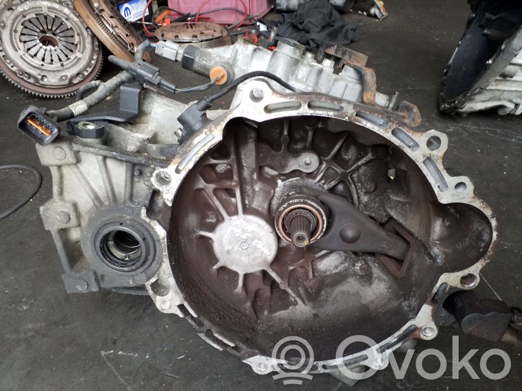 KIA Rio Caja de cambios manual de 5 velocidades 