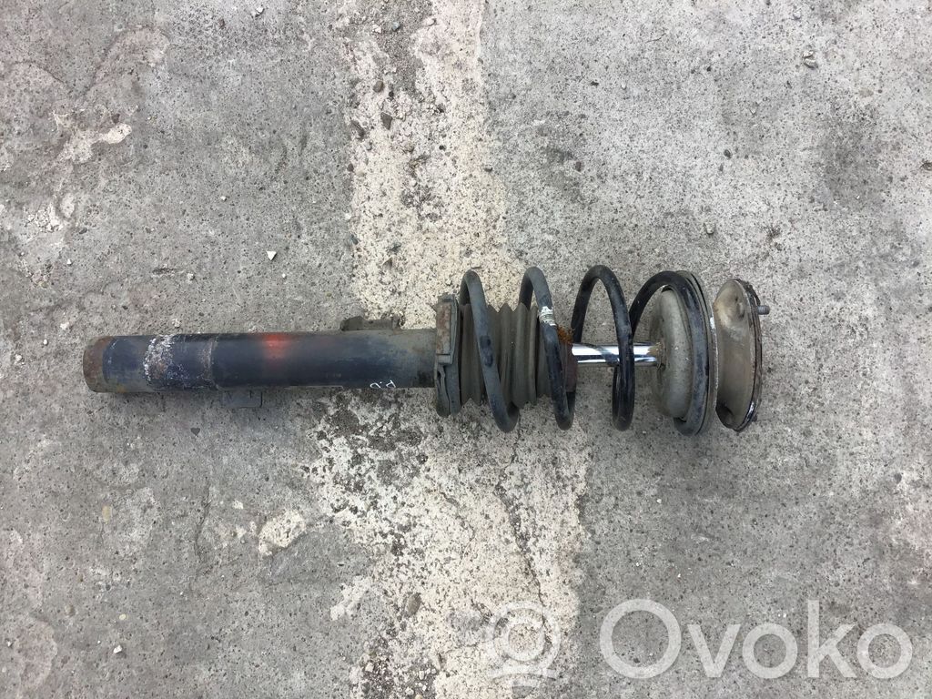 BMW 3 E92 E93 Front shock absorber with coil spring 