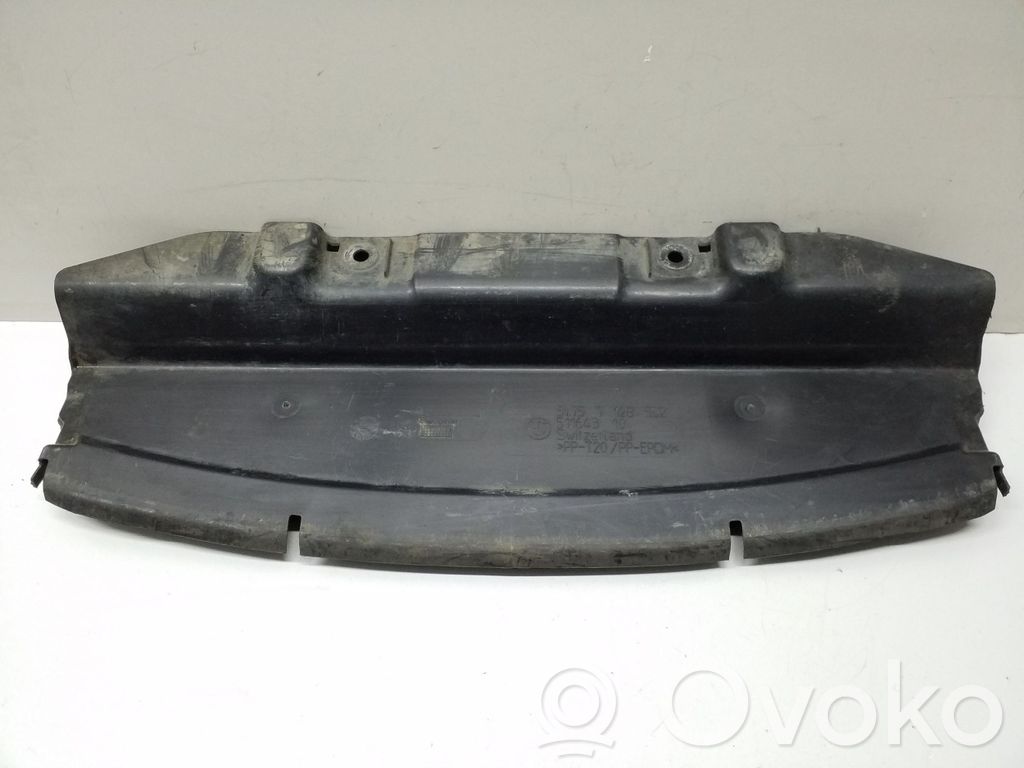 BMW 1 E81 E87 Radiatoru paneļa apakšējā daļa (televizora) 