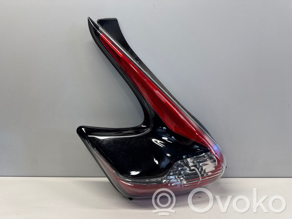 Nissan Juke I F15 Lampa tylna 