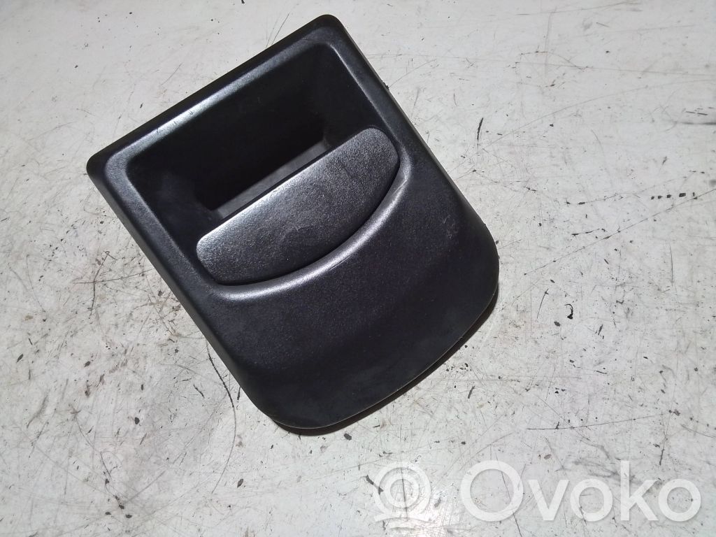 Iveco Daily 35 - 40.10 Manecilla externa puerta delantera 