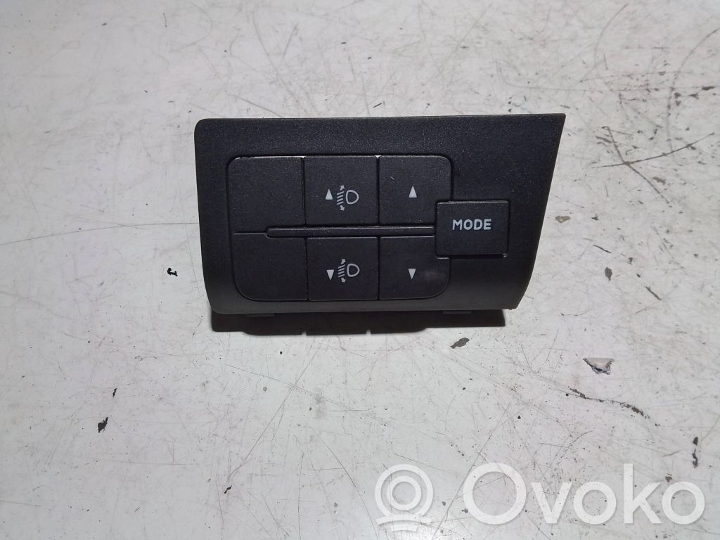 Fiat Ducato Headlight level height control switch 