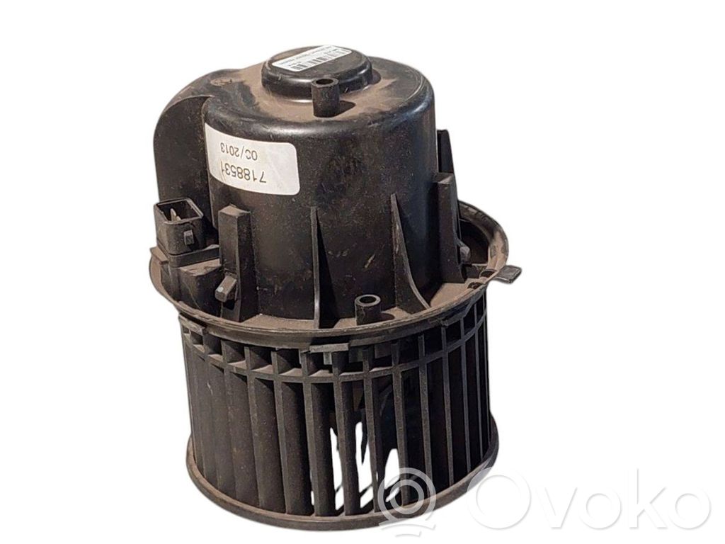 Ford Transit Mazā radiatora ventilators 