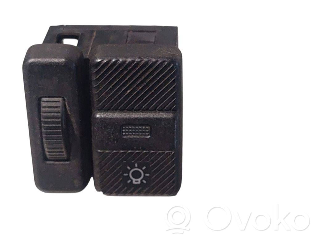 Light switch   357941531