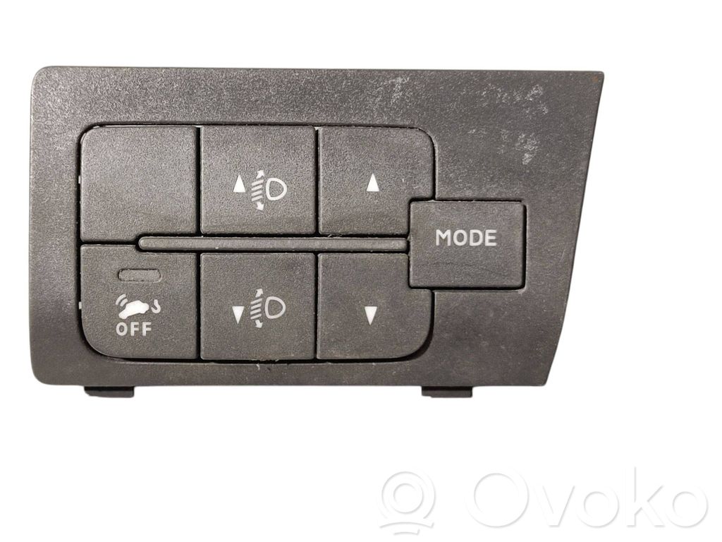 Light switch   7354213550