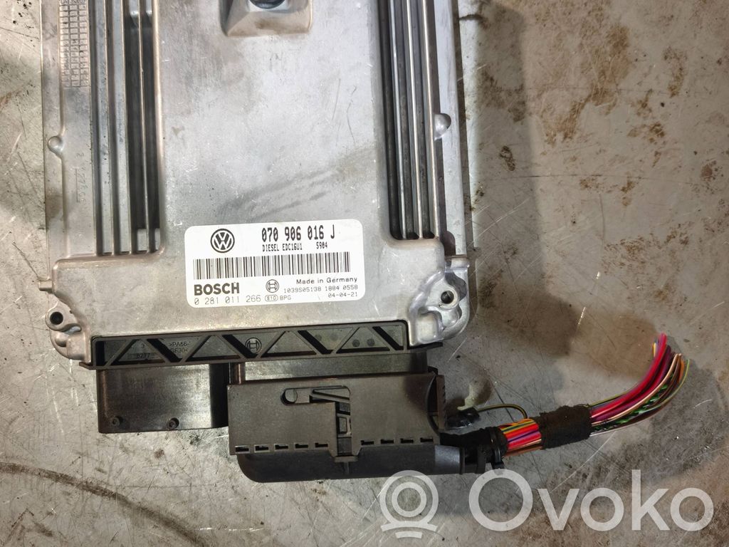 Sterownik / Moduł ECU   070906016J,1039S05138,0281011266