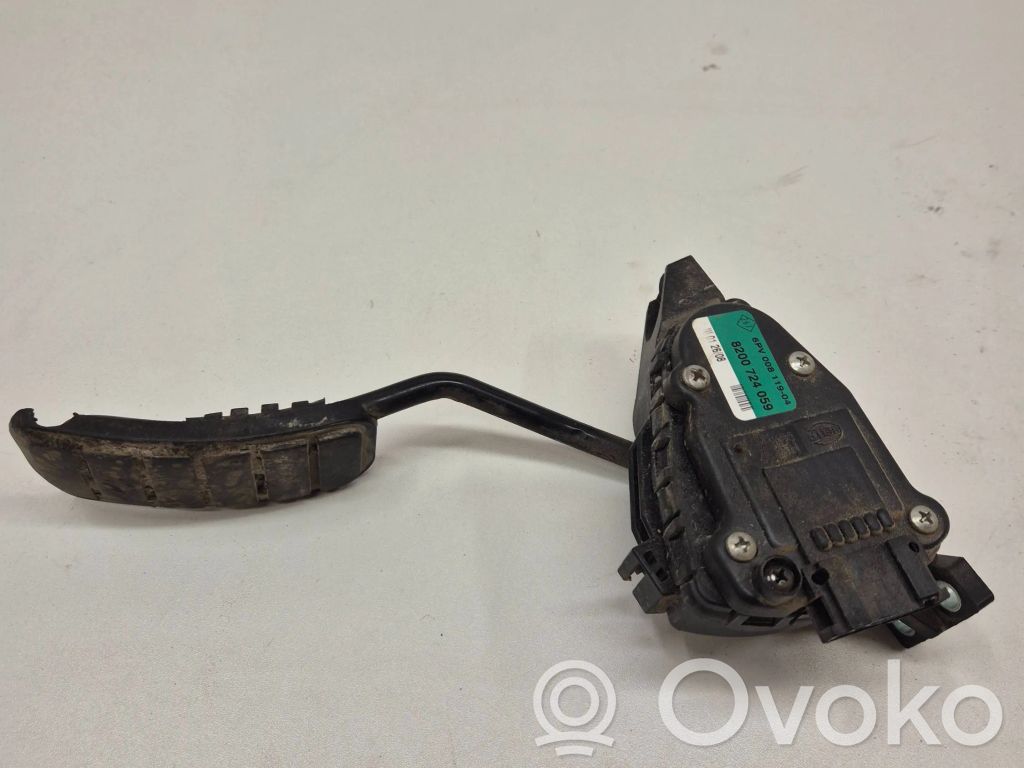 Renault Master II Accelerator throttle pedal 