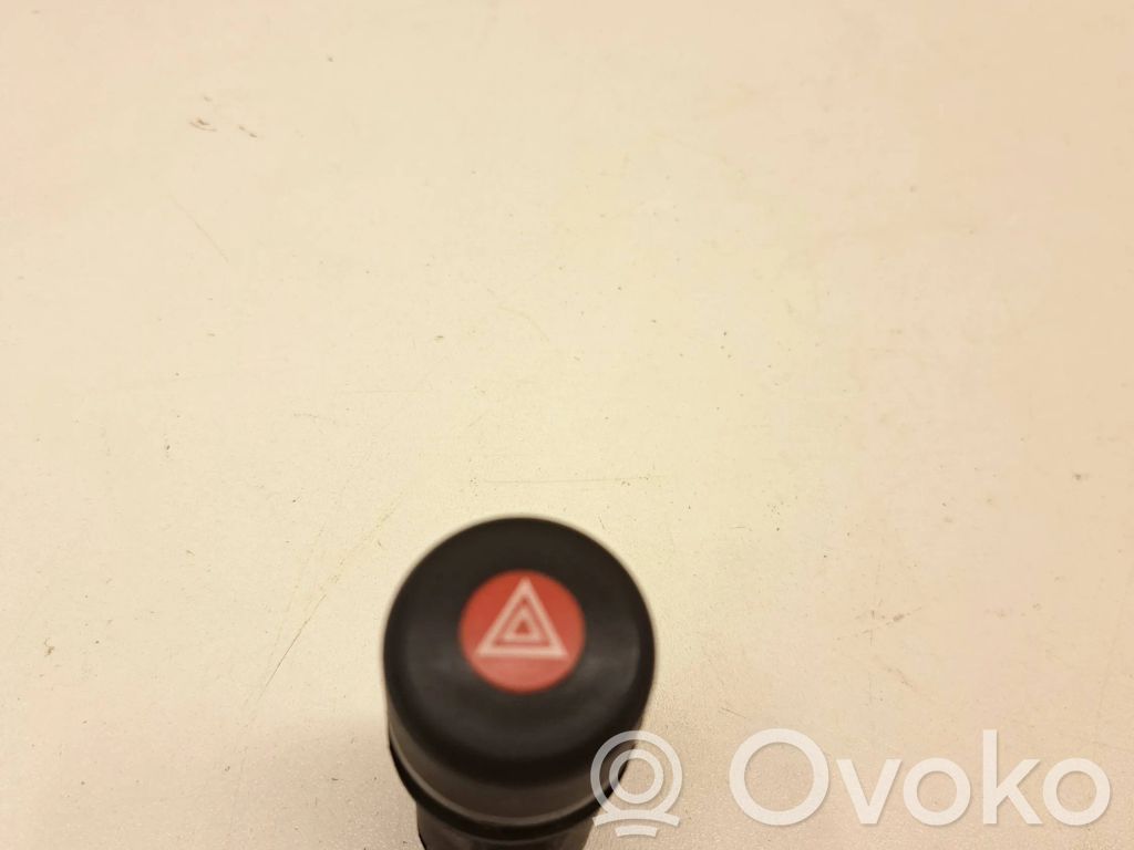 Botón interruptor de luz de peligro   PA6GF30