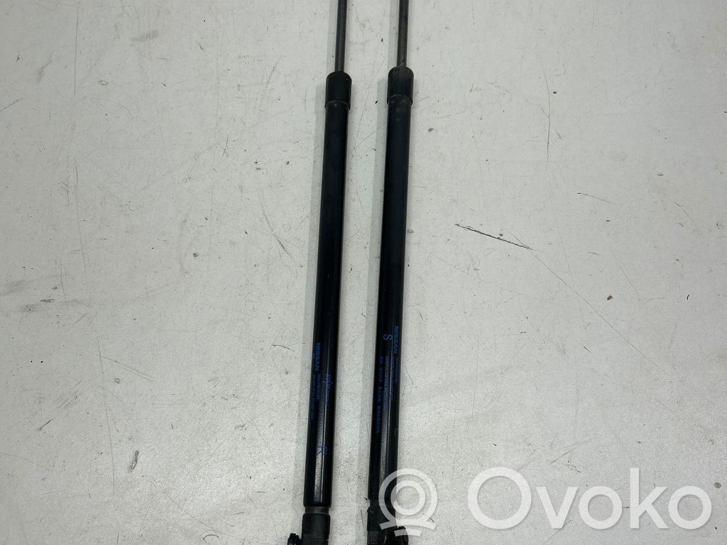 Nissan Note (E12) Tailgate/trunk strut/damper 