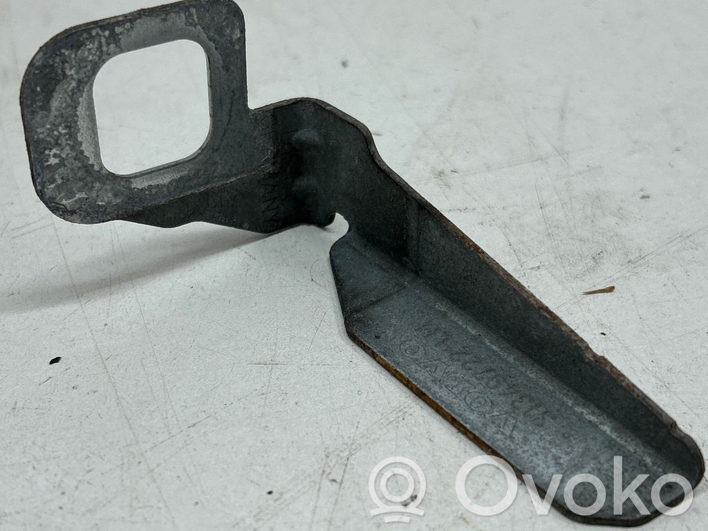 Volvo V60 Front bumper mounting bracket 