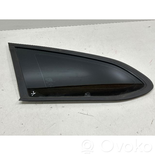 Volvo V60 Rear side window 