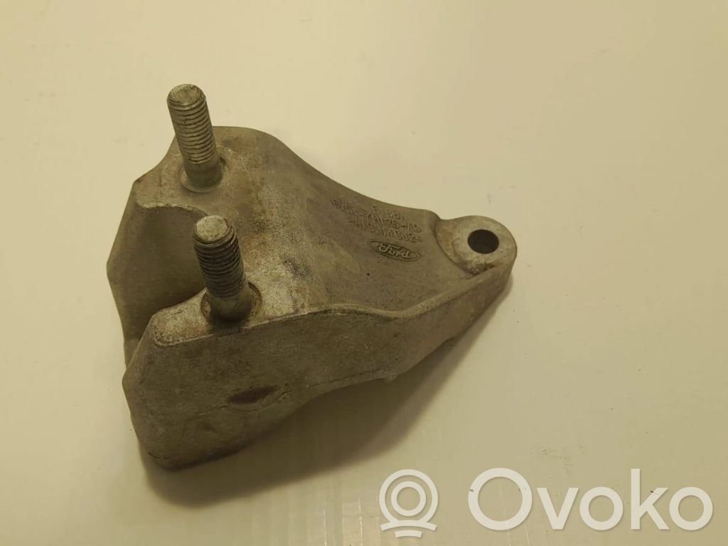 Ford Fiesta Gearbox mounting bracket 