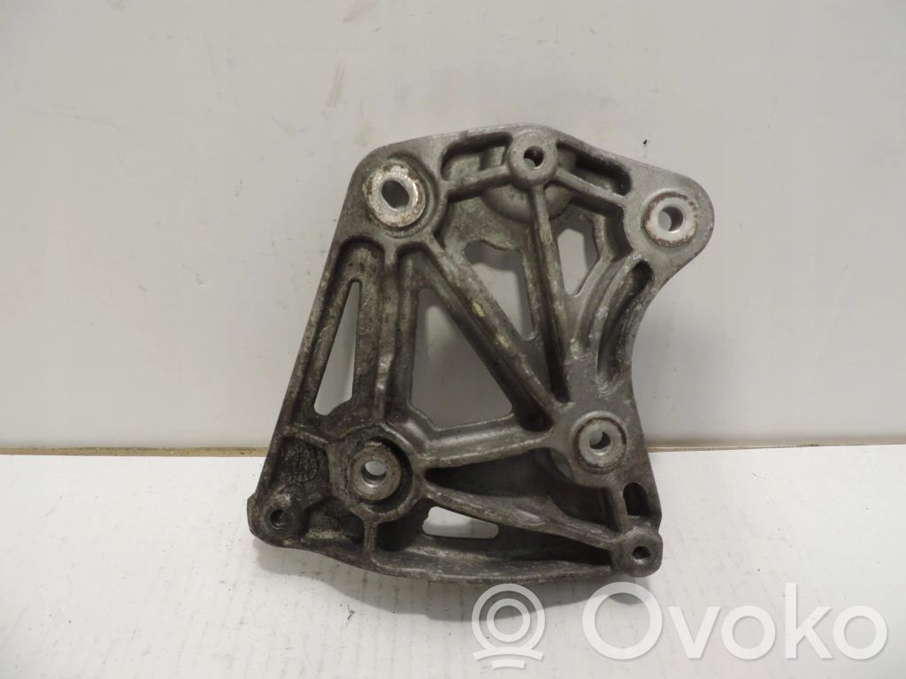 Opel Antara A/C compressor mount bracket 