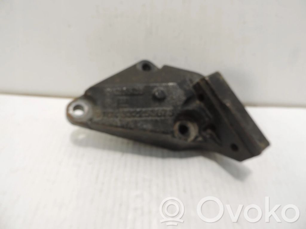 Opel Astra H Engine mounting bracket 
