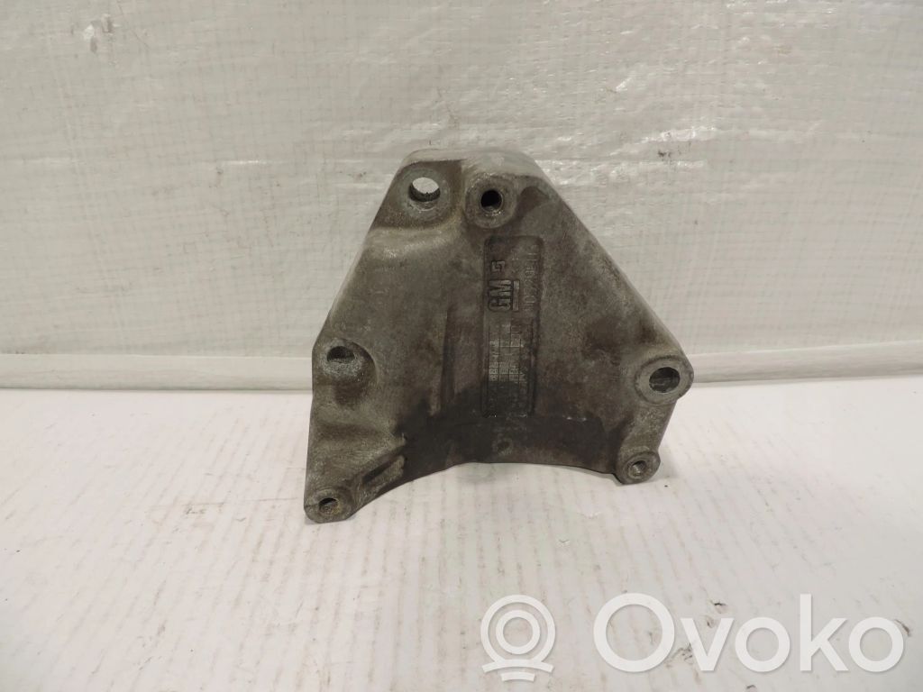Opel Astra H A/C compressor mount bracket 