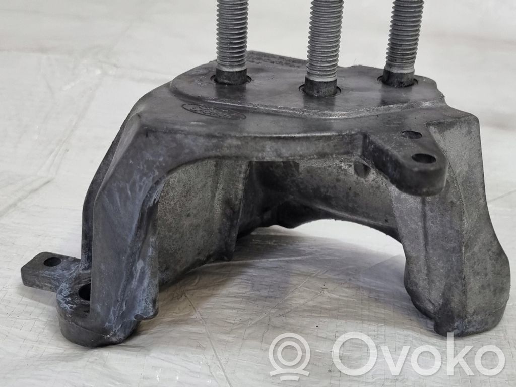 Ford Fiesta Gearbox mounting bracket 