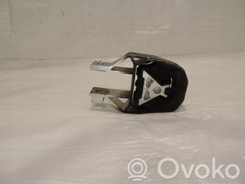 Ford Kuga II Gearbox mounting bracket 