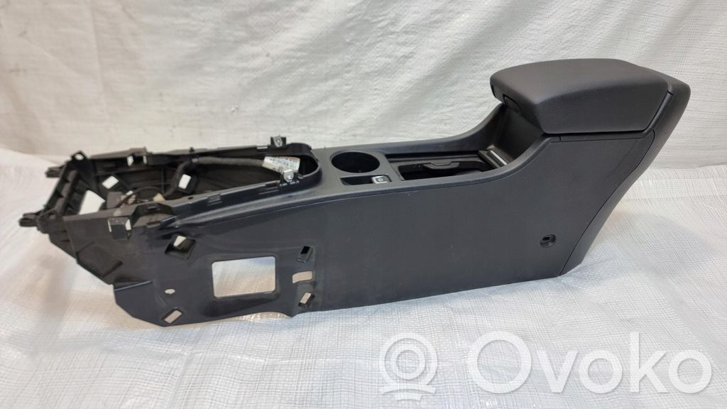 Opel Astra J Center console 