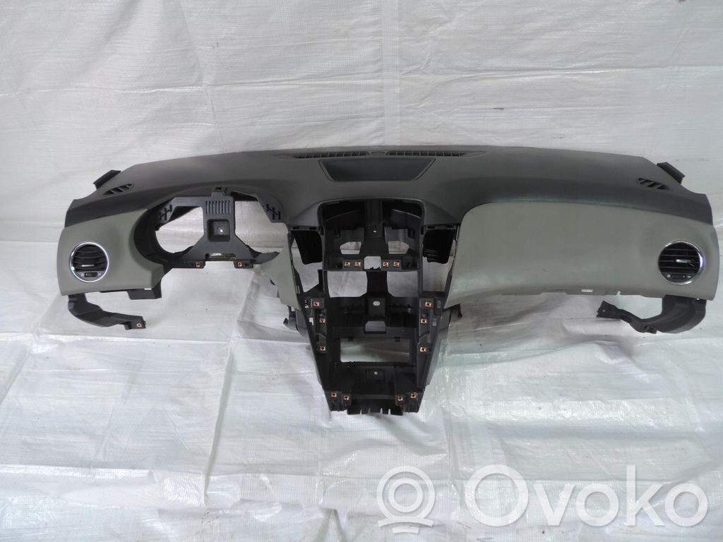 Chevrolet Cruze Panel de instrumentos 