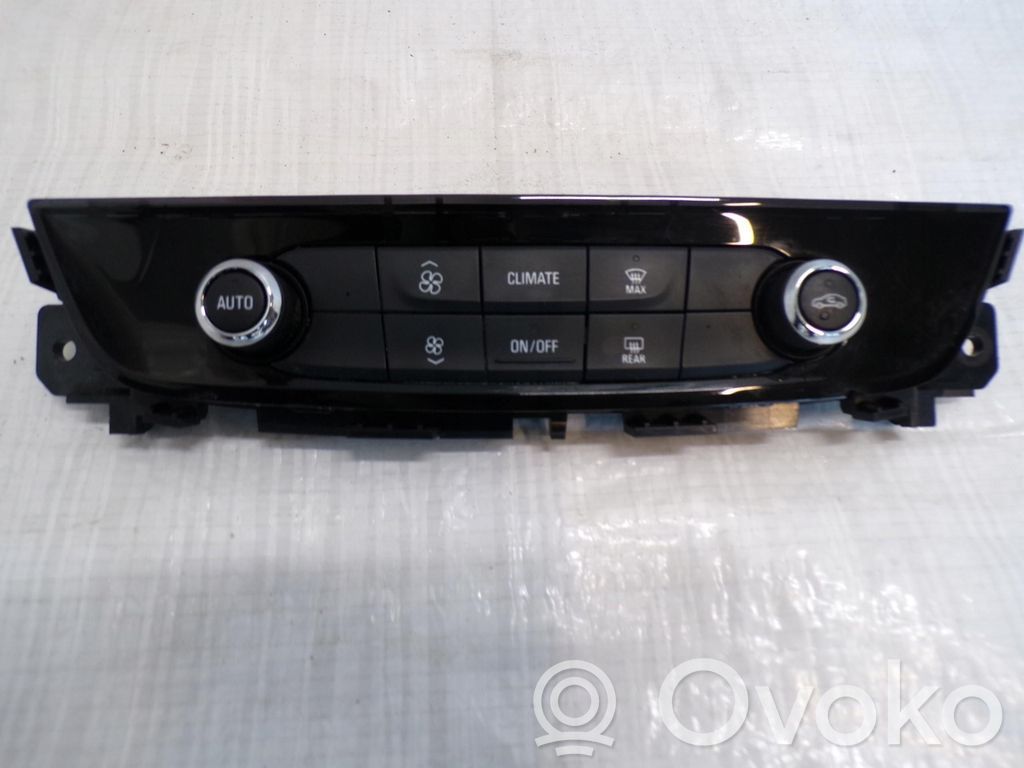 Opel Insignia B Climate control unit 