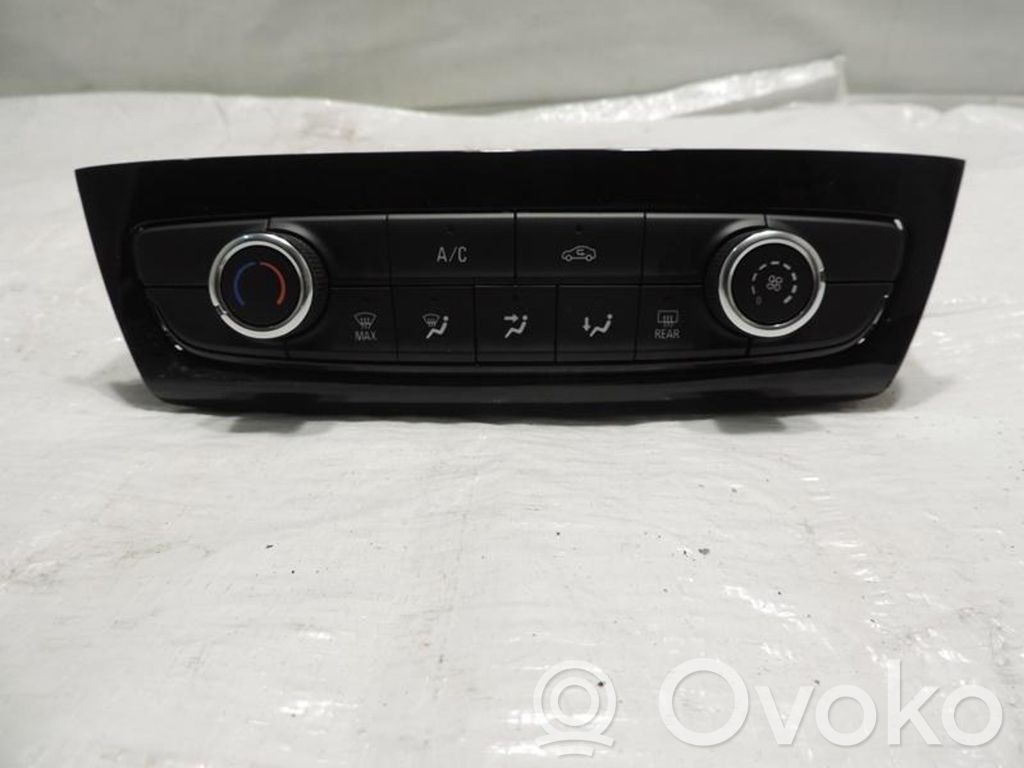 Opel Corsa F Climate control/heater control trim 