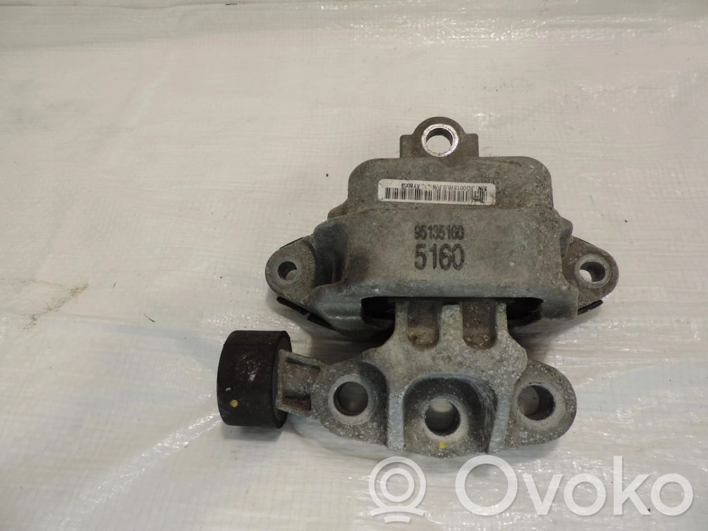 Opel Mokka Engine mount vacuum valve 