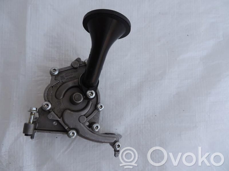 Opel Corsa F Bomba de aceite 