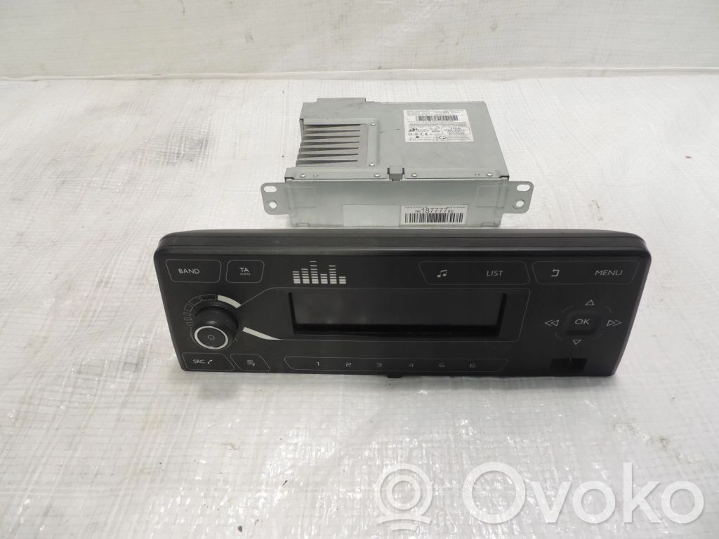 Opel Combo E Radio/CD/DVD/GPS head unit 