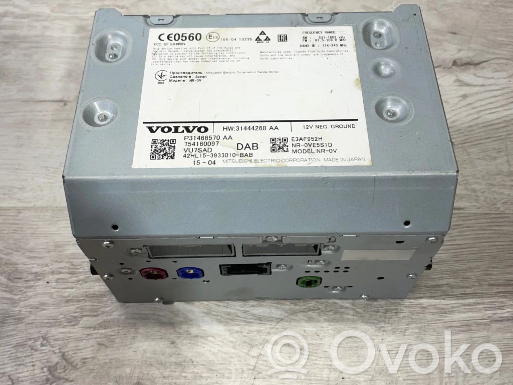 Volvo XC90 Panel / Radioodtwarzacz CD/DVD/GPS 