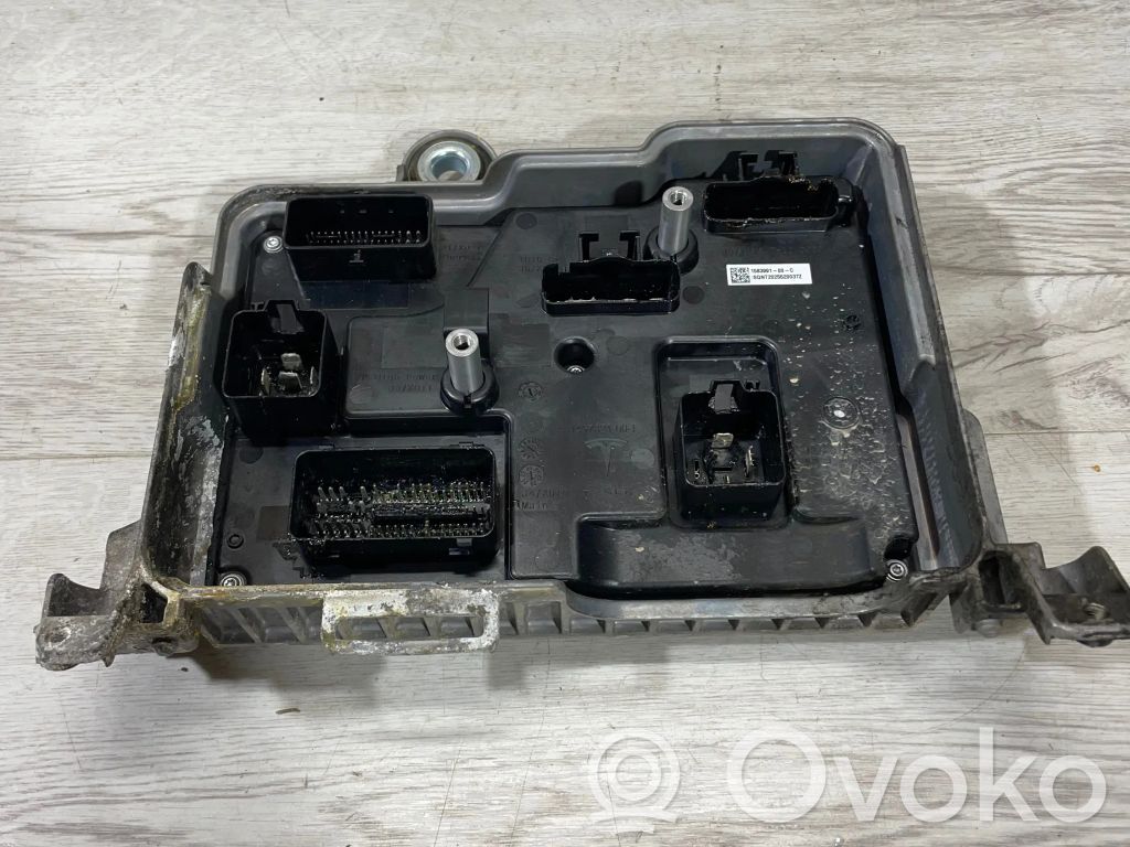 Tesla Model 3 Central body control module 