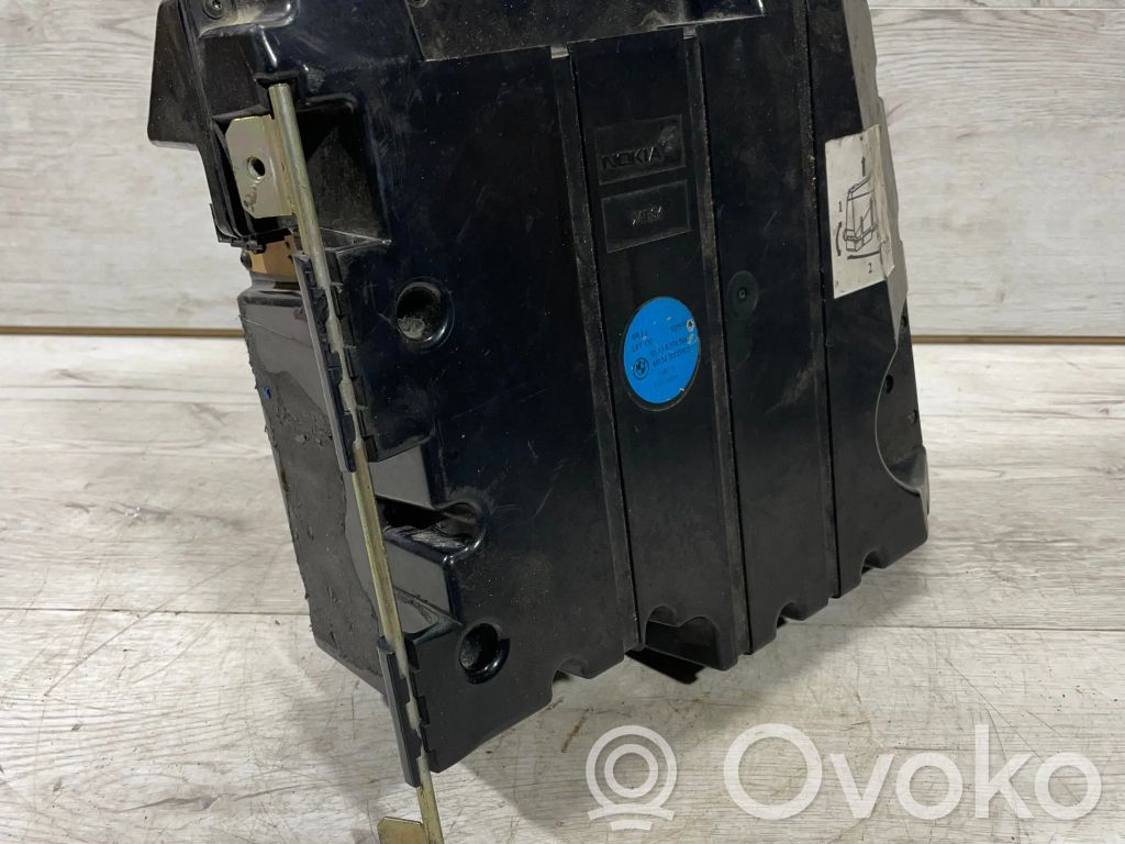 BMW 5 E39 Altavoz subwoofer 