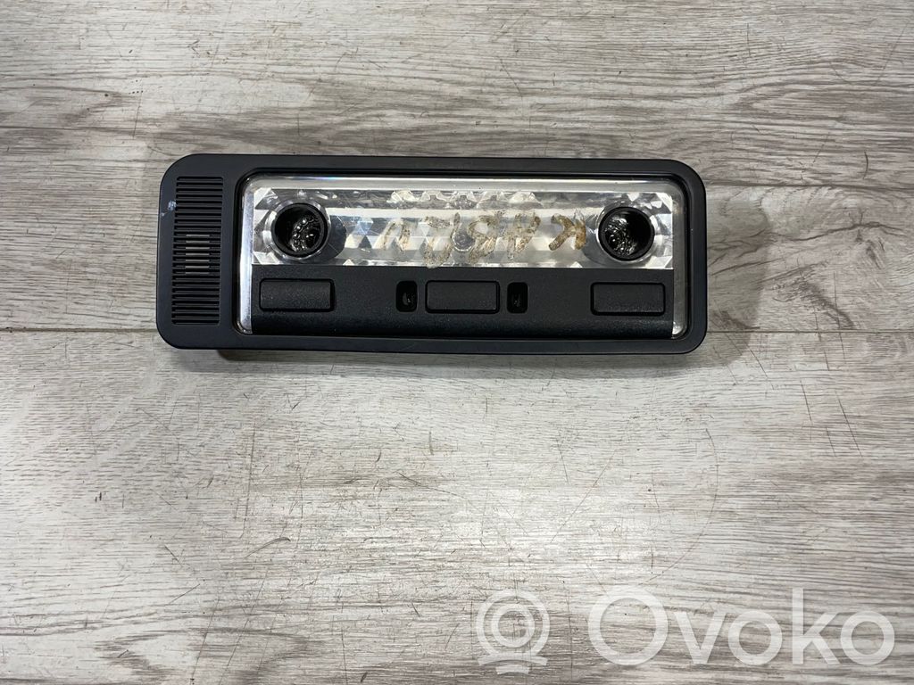 BMW 3 E46 Priekinių vietų apšvietimo žibintas 