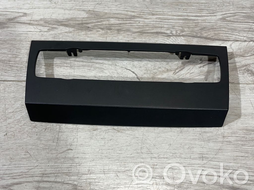BMW 3 E90 E91 Panel trim 