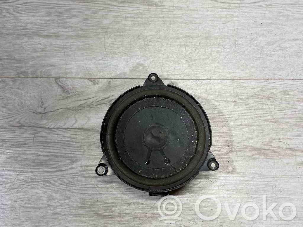 BMW 1 F20 F21 Altavoz de la puerta delantera 