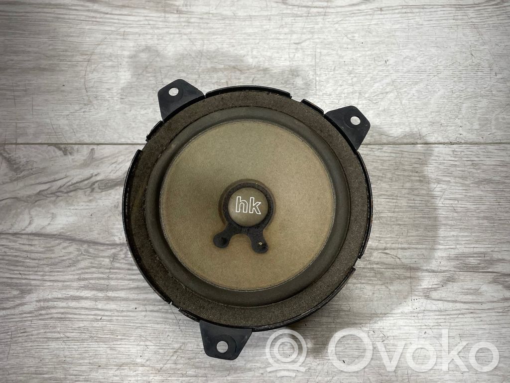 BMW 3 E46 Front door speaker 