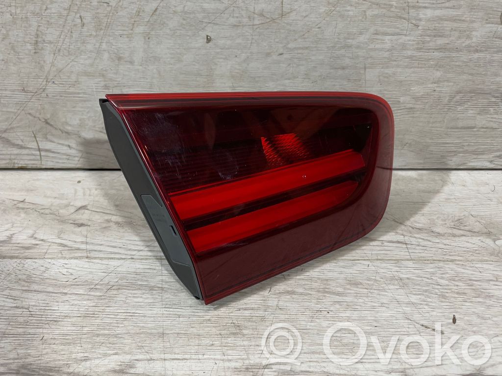 BMW 1 F20 F21 Galinis žibintas dangtyje 