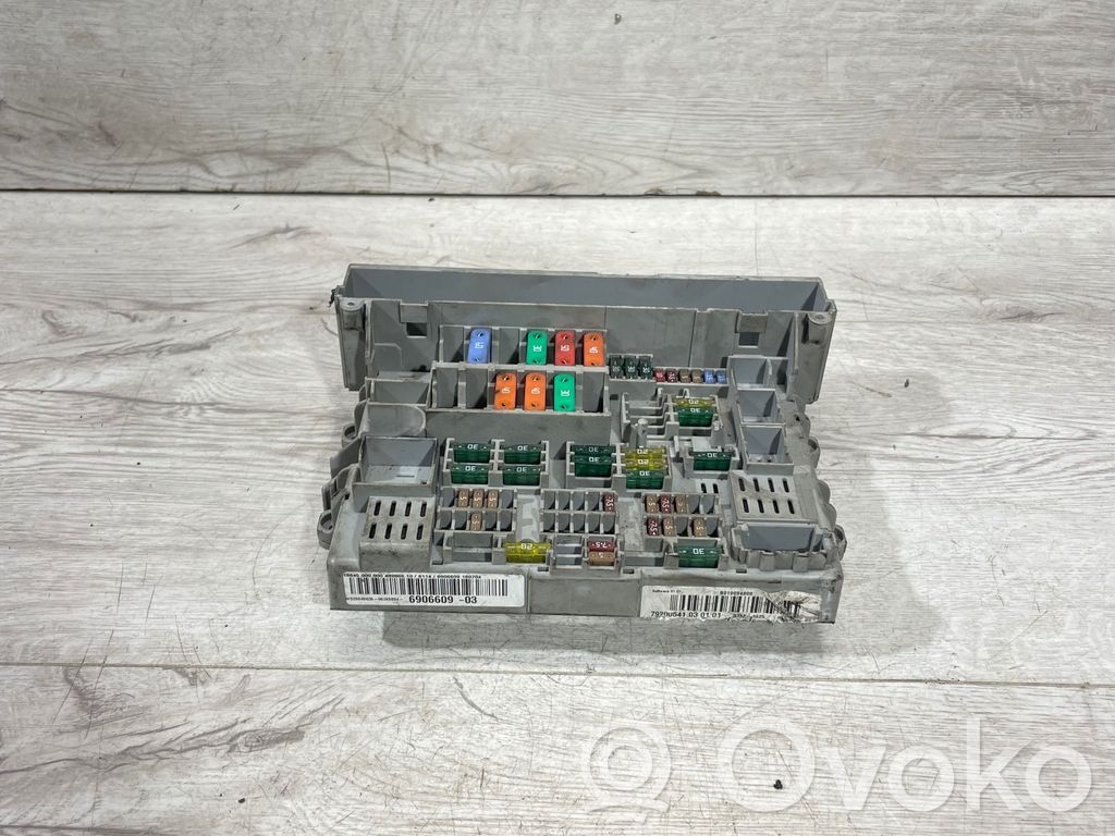 BMW 3 E90 E91 Fuse box set 