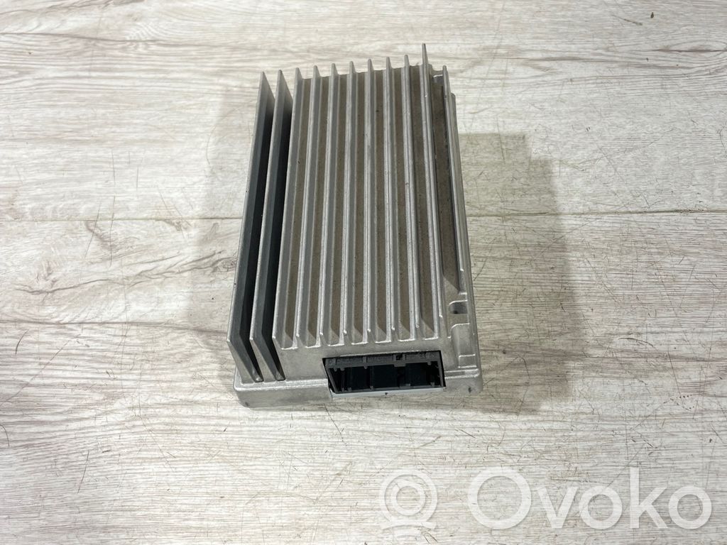 BMW X5 E70 Sound amplifier 