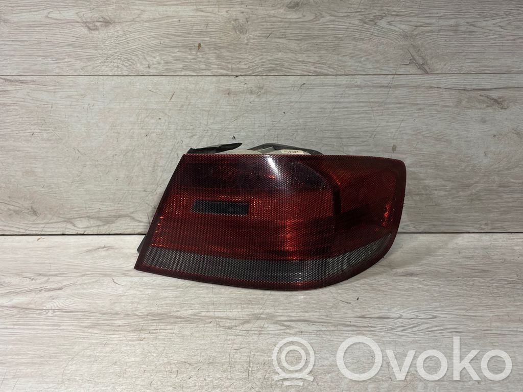 Luz trasera/de freno   7174404,480002