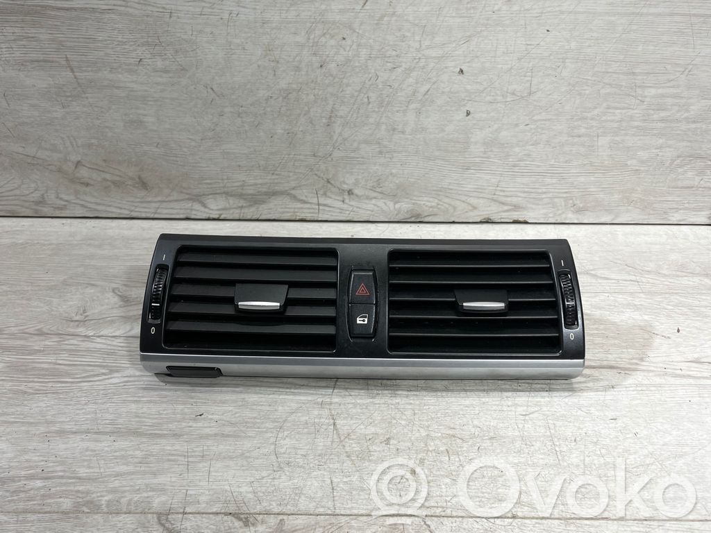 BMW X5 E70 Centrinės oro grotelės 